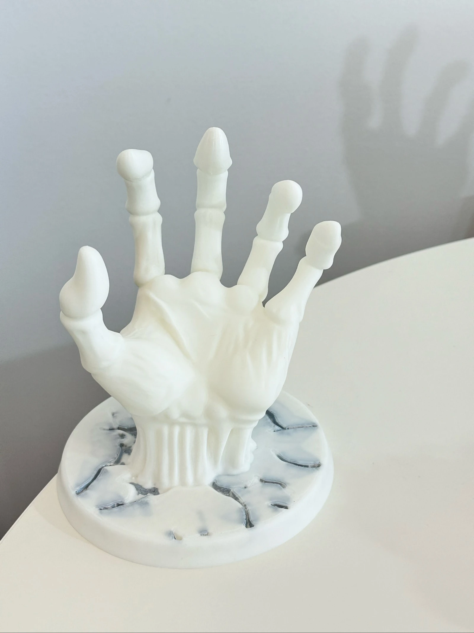 Organisator / Display voor afstandsbediening – Zombi Hand – photo 2